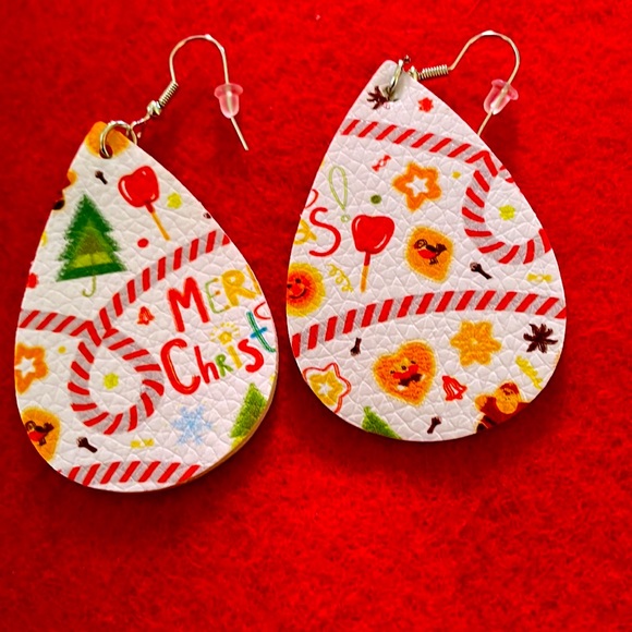 CHRISTMAS EARRINGS!! - Picture 4 of 4